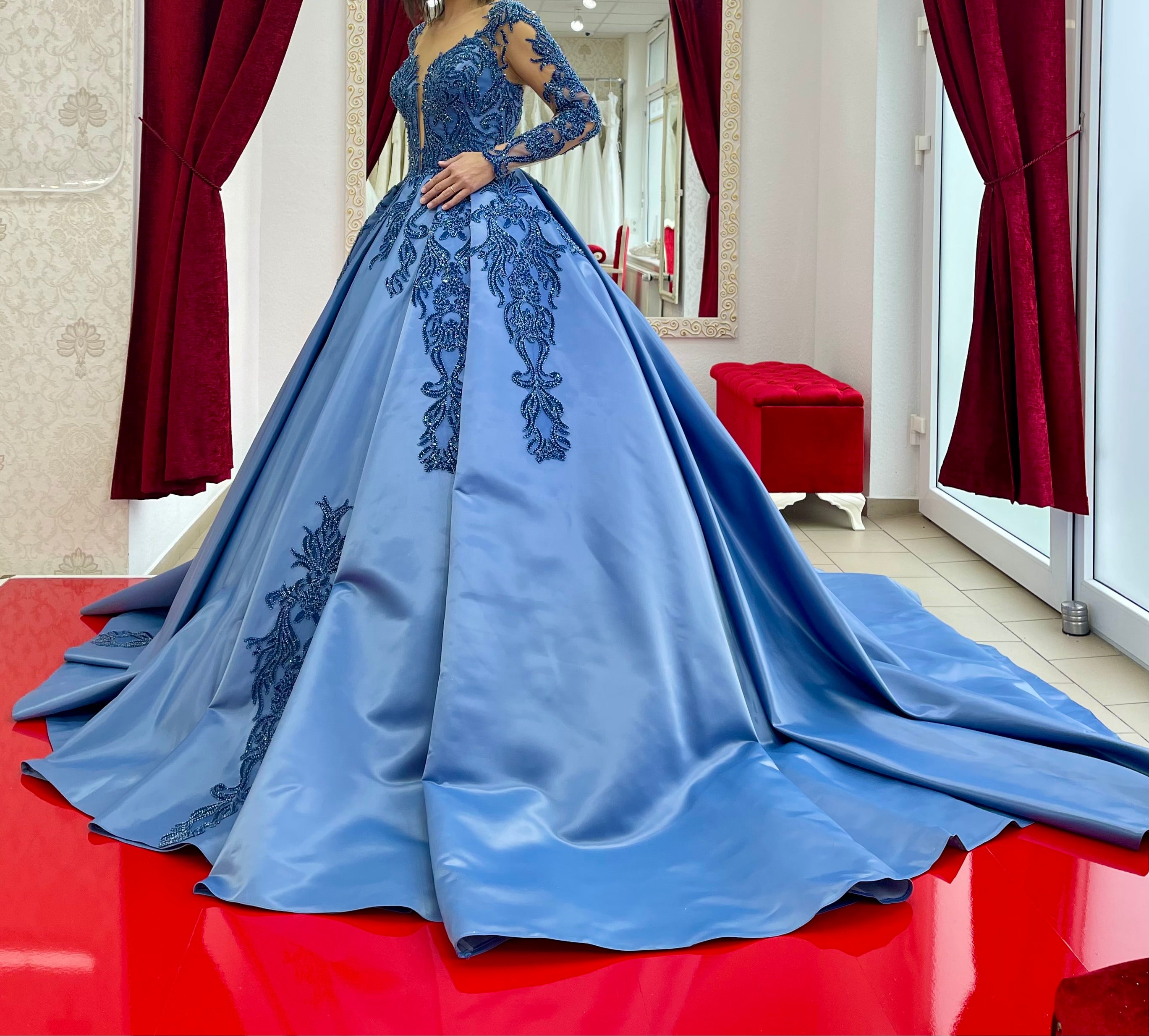 Ballkleid Ortanca – Spitze und Corsagen-Oberteil – Ansicht 9 | Lamia Mode
