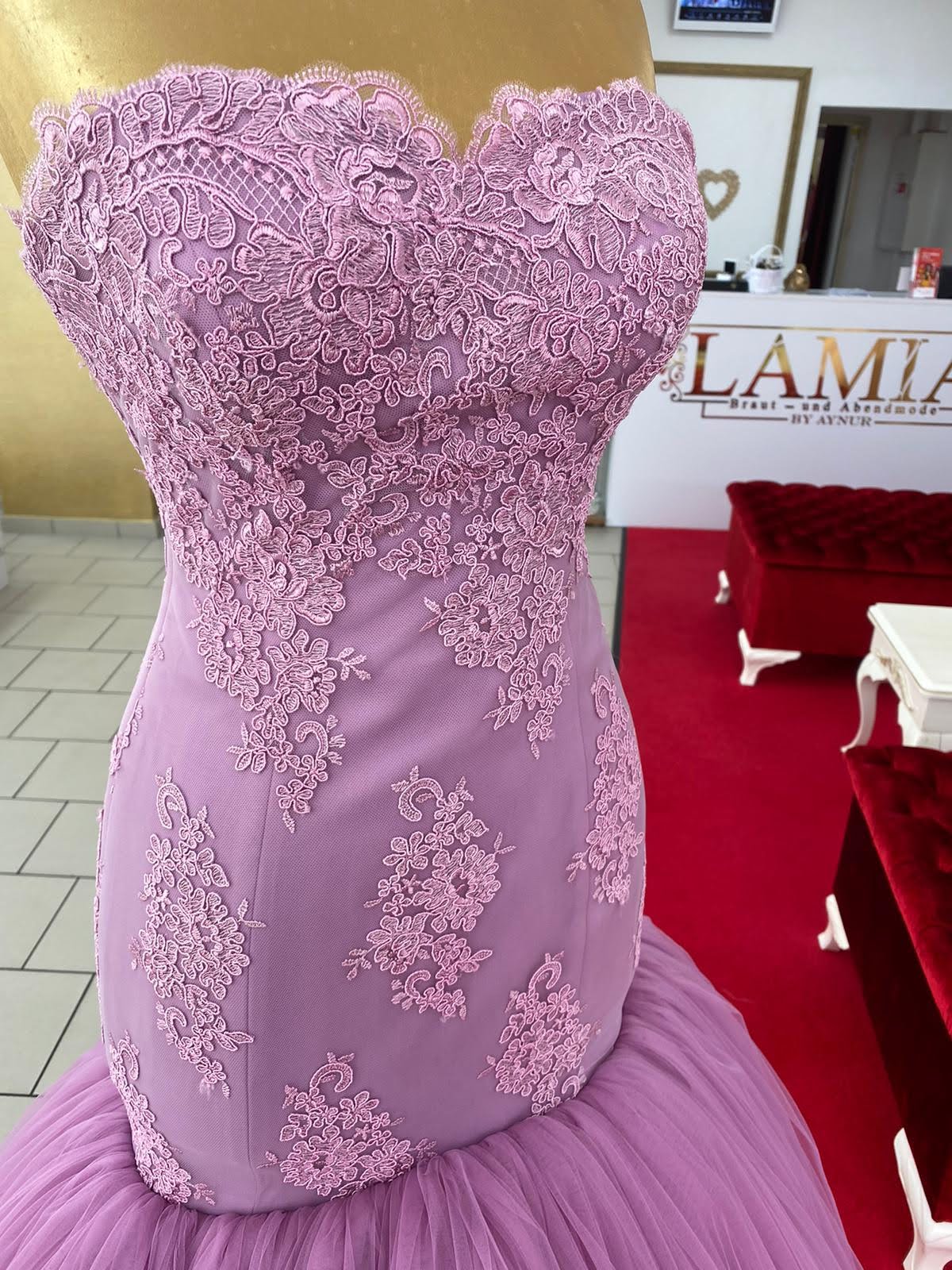 Ballkleid Flieder – Tüll und Spitze – Ansicht 4 | Lamia Mode