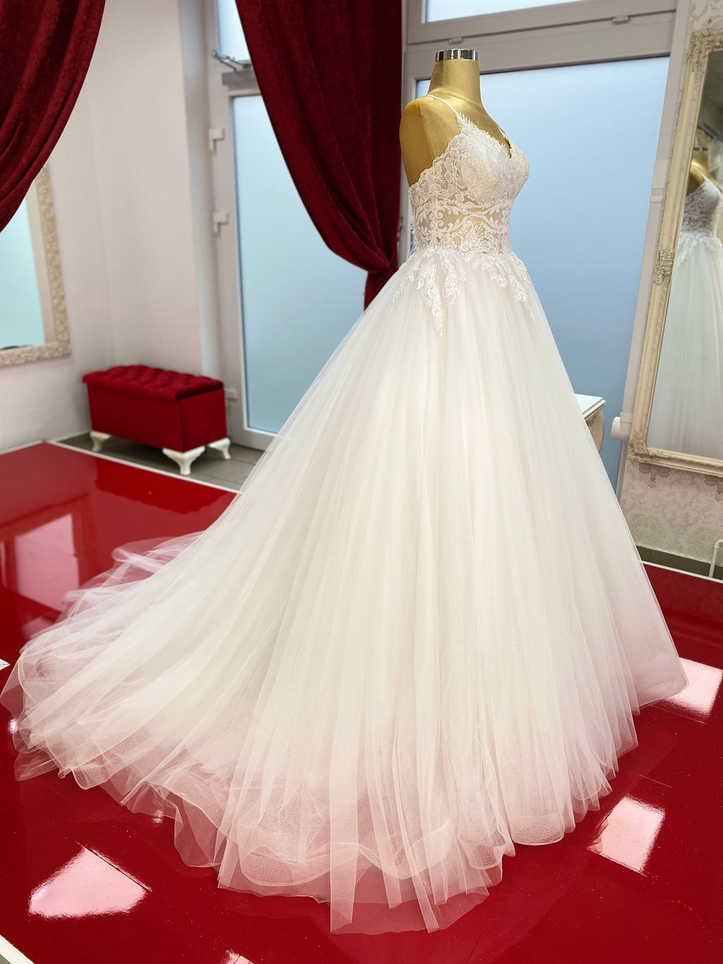 Brautkleid Betüs – Ansicht 1 | Lamia Mode