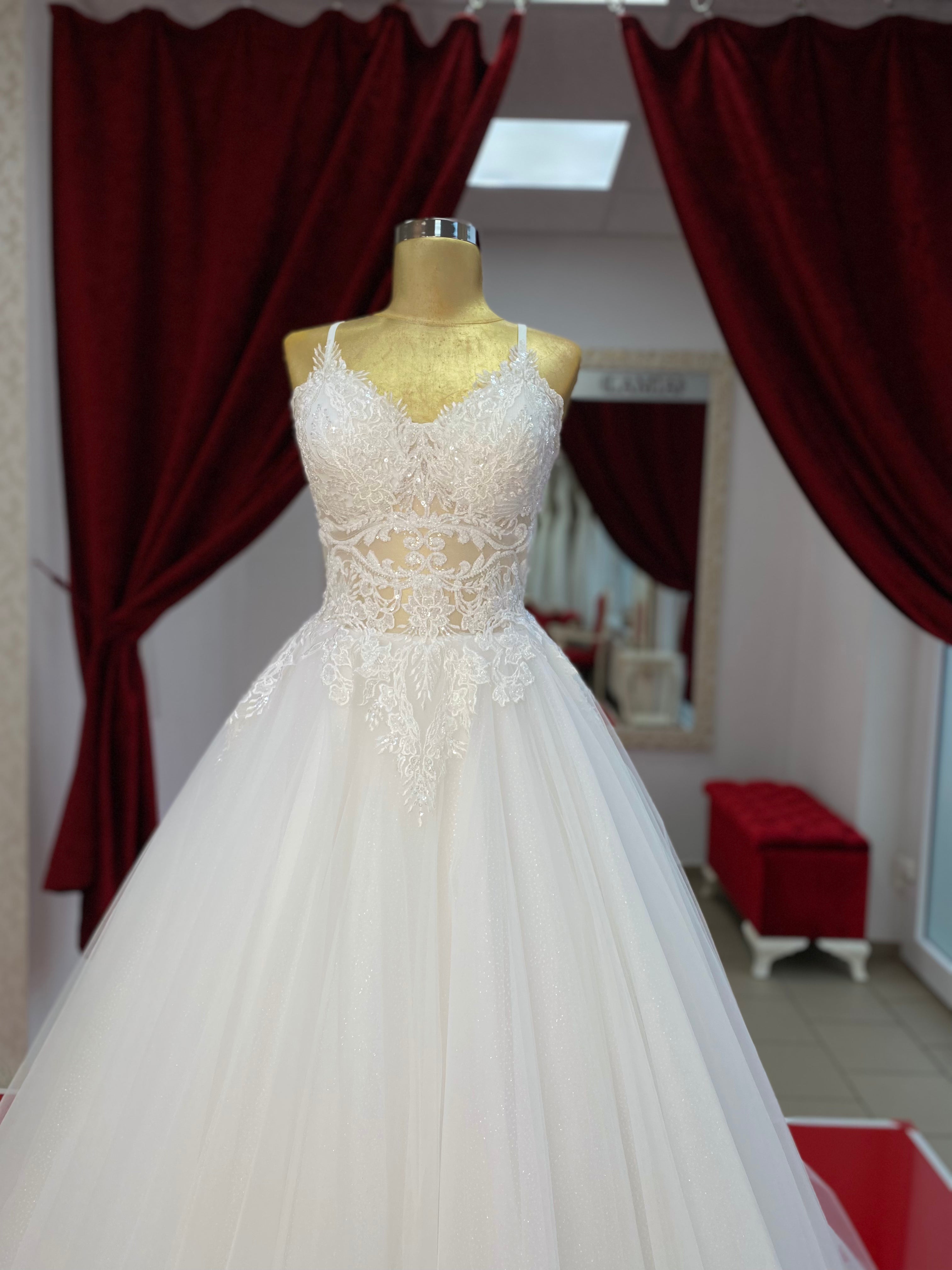 Brautkleid Betüs – Ansicht 3 | Lamia Mode