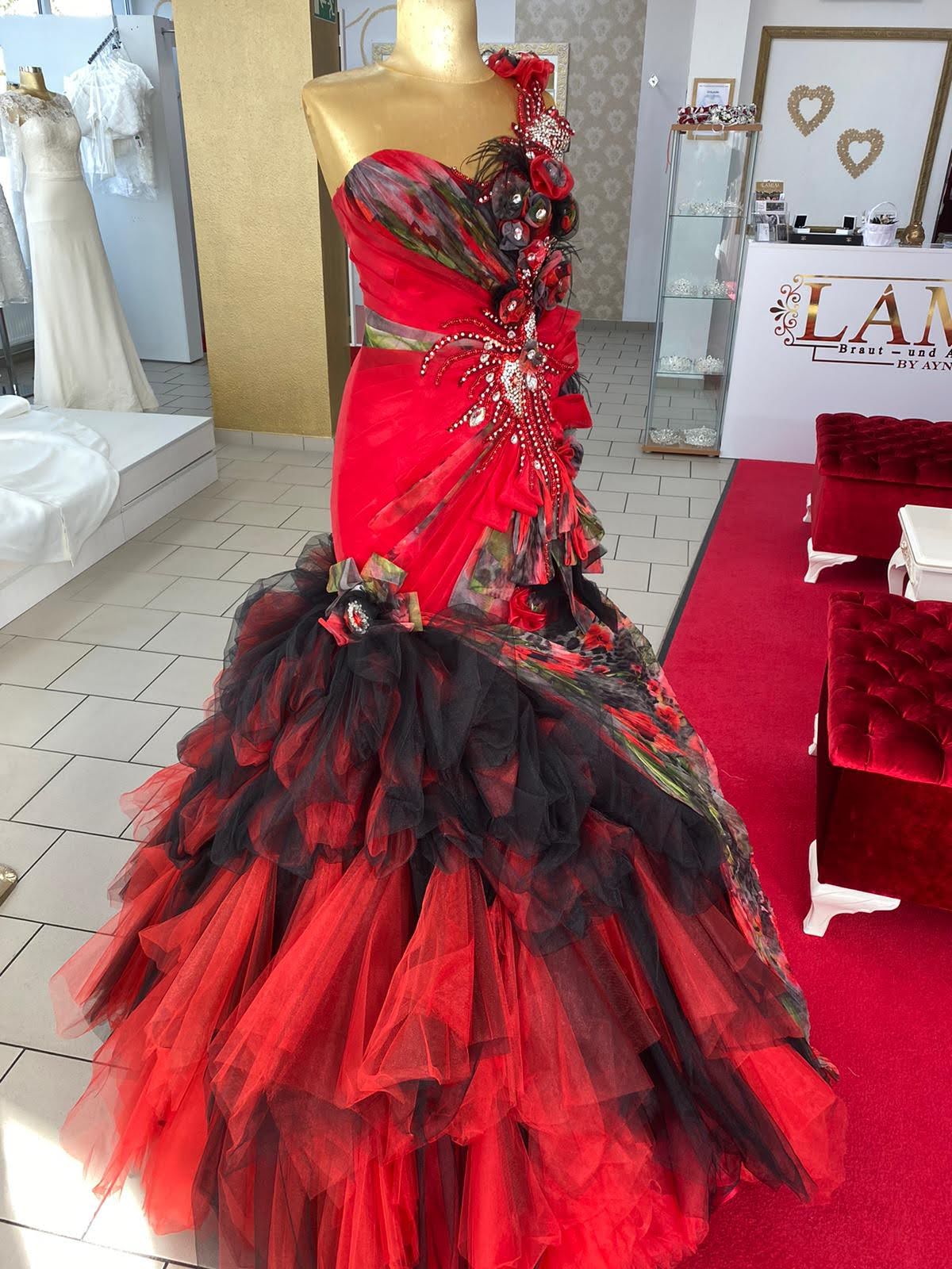 Ballkleid Pin51 – Tüll und figurbetonte Passform – Ansicht 2 | Lamia Mode