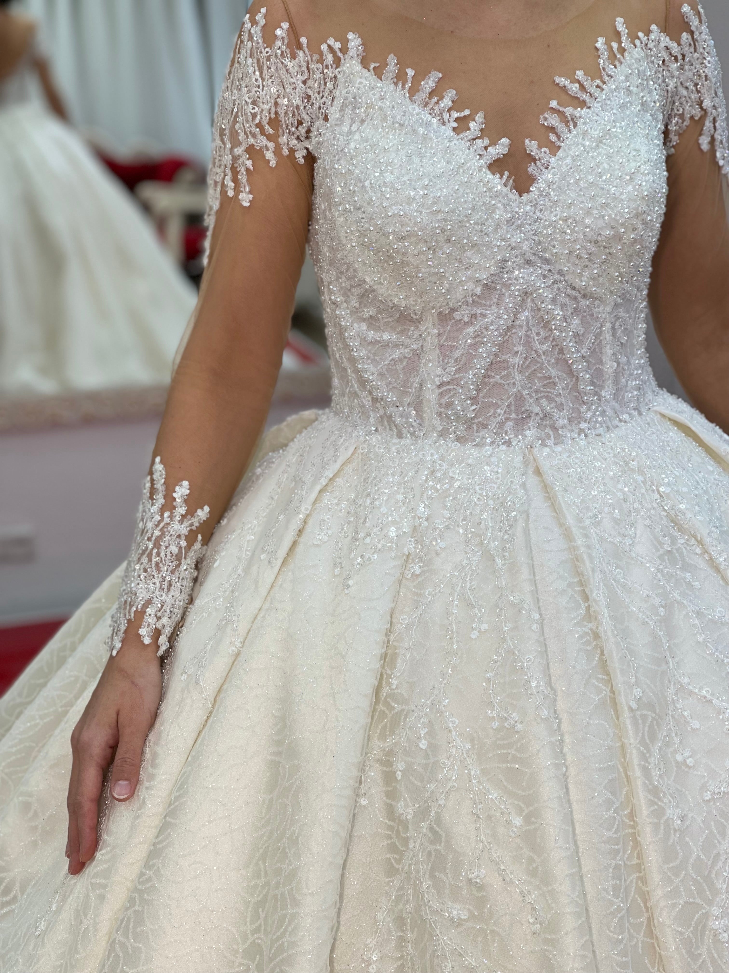 Brautkleid Rosa – Prinzessinnen-Silhouette – Ansicht 2 | Lamia Mode