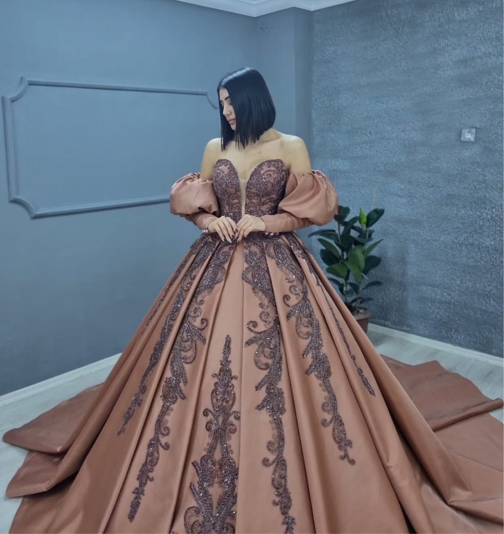 Ballkleid Müge – Corsagen-Oberteil und Schleppe in Zimt – Ansicht 1 | Lamia Mode