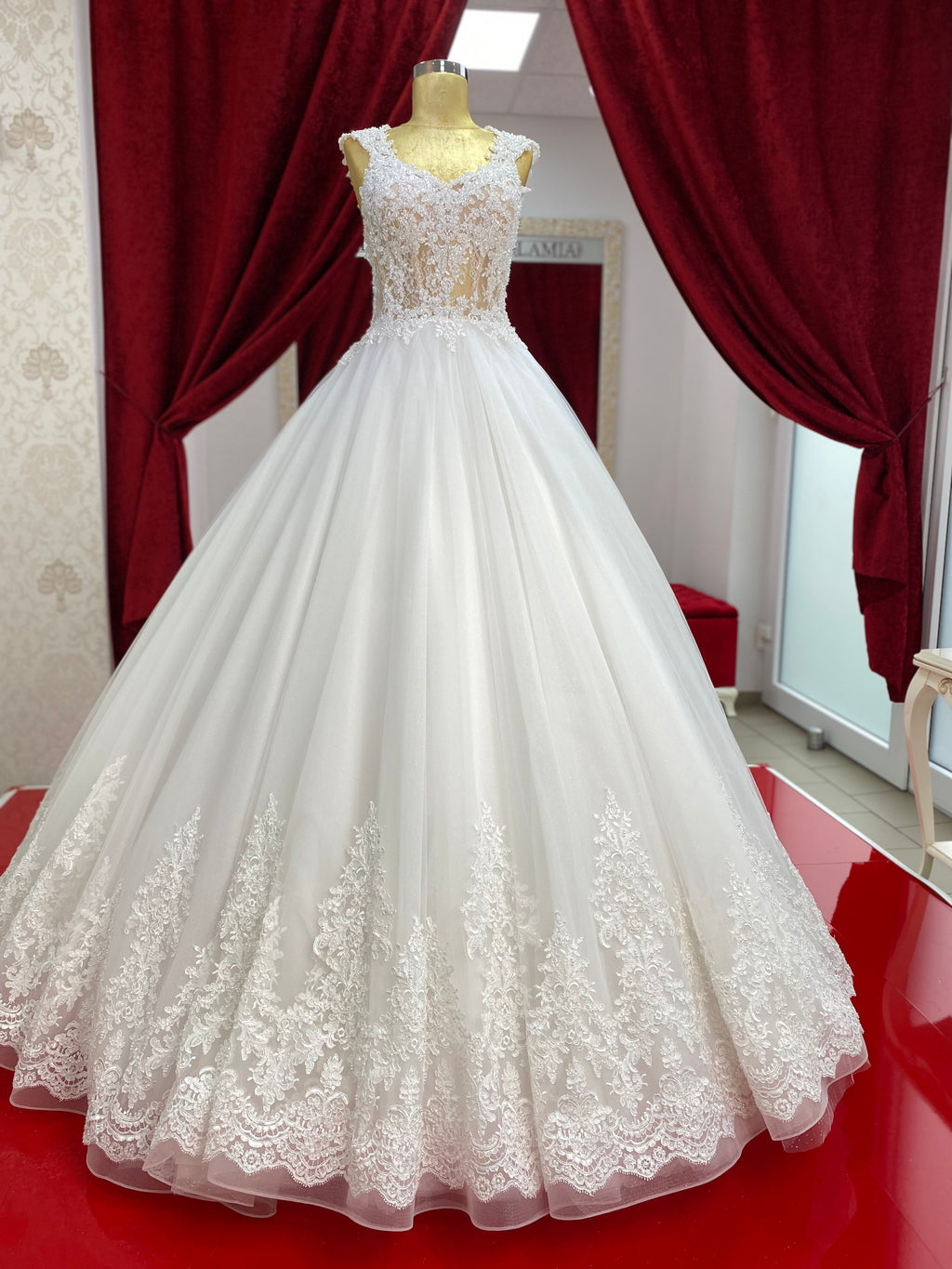 Brautkleid April – Ansicht 7 | Lamia Mode