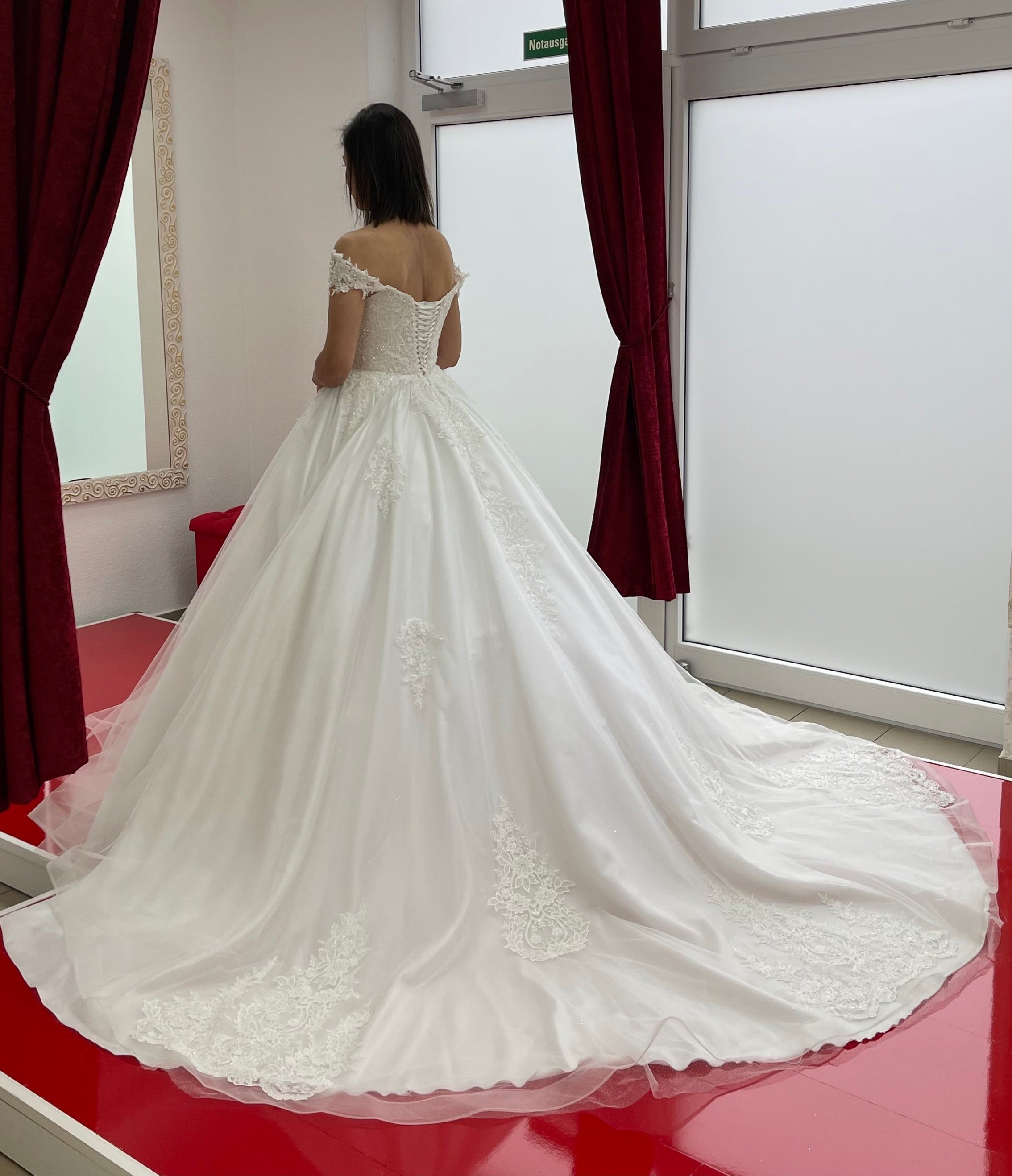 Brautkleid Fesleğen – Ansicht 1 | Lamia Mode