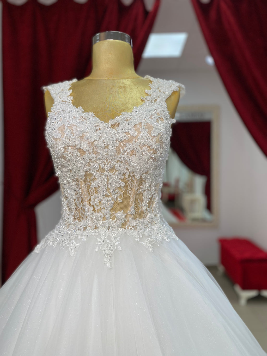 Brautkleid April – Ansicht 6 | Lamia Mode