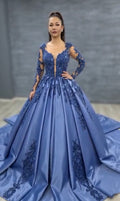 Ballkleid Ortanca – Spitze und Corsagen-Oberteil in Indigo – Ansicht 1 | Lamia Mode